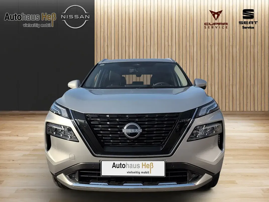 Nissan X-Trail - Thumbnail 2