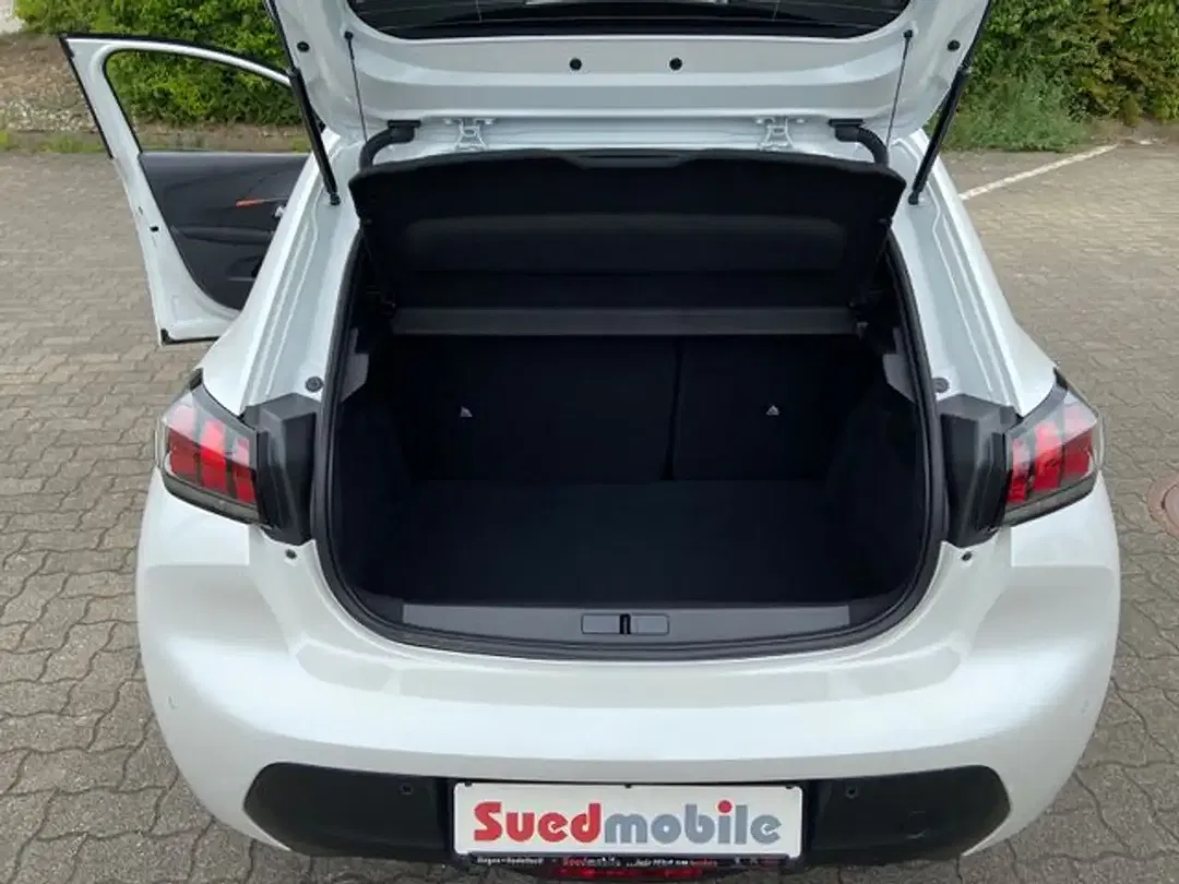 Peugeot 208 - Thumbnail 12