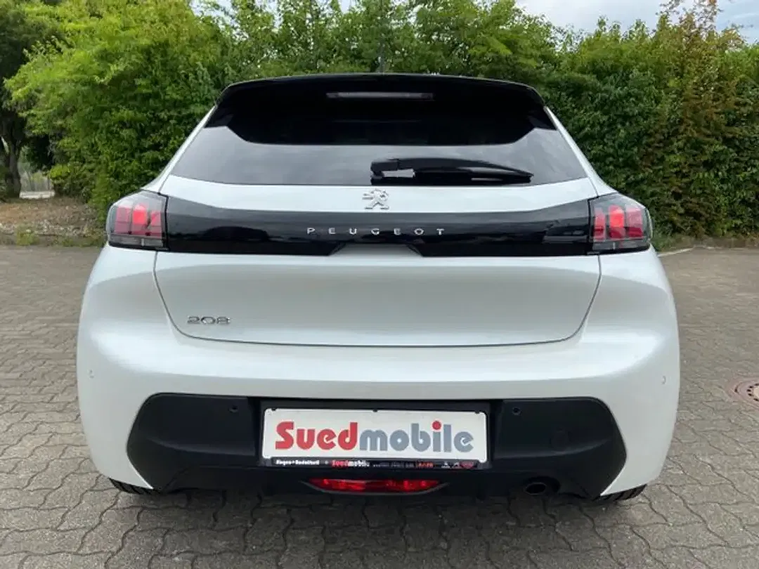 Peugeot 208 - Thumbnail 4