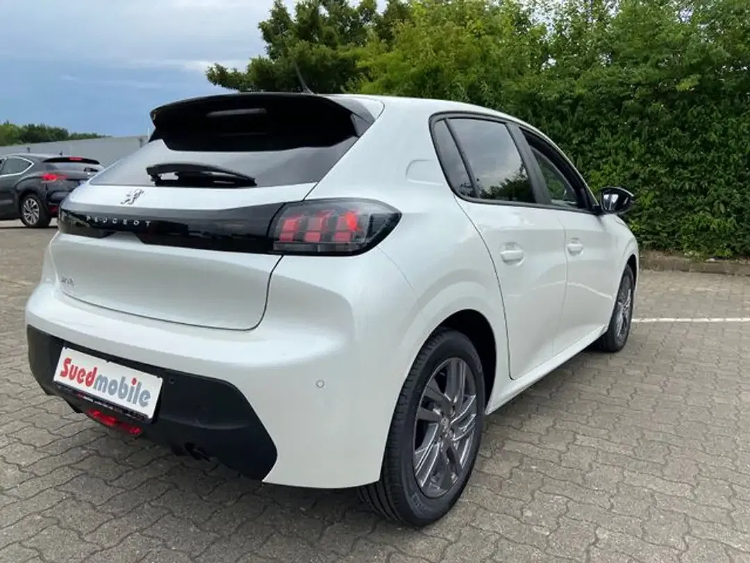 Peugeot 208 - Thumbnail 5