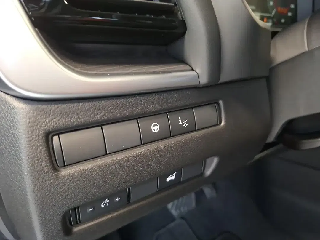 Nissan X-Trail - Thumbnail 8