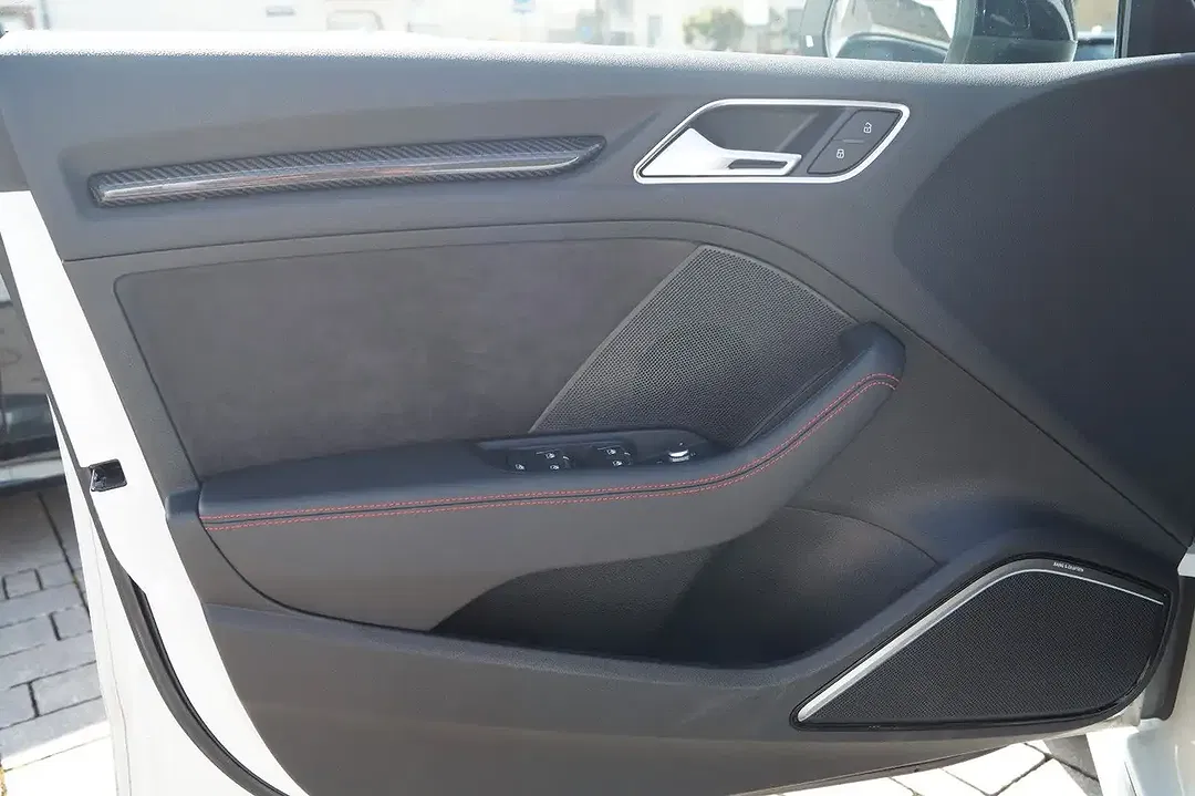 Audi RS3 - Thumbnail 10