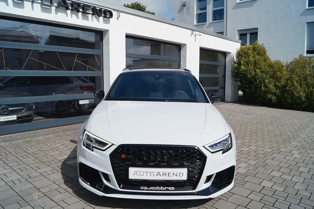 Audi RS3 - Thumbnail 2