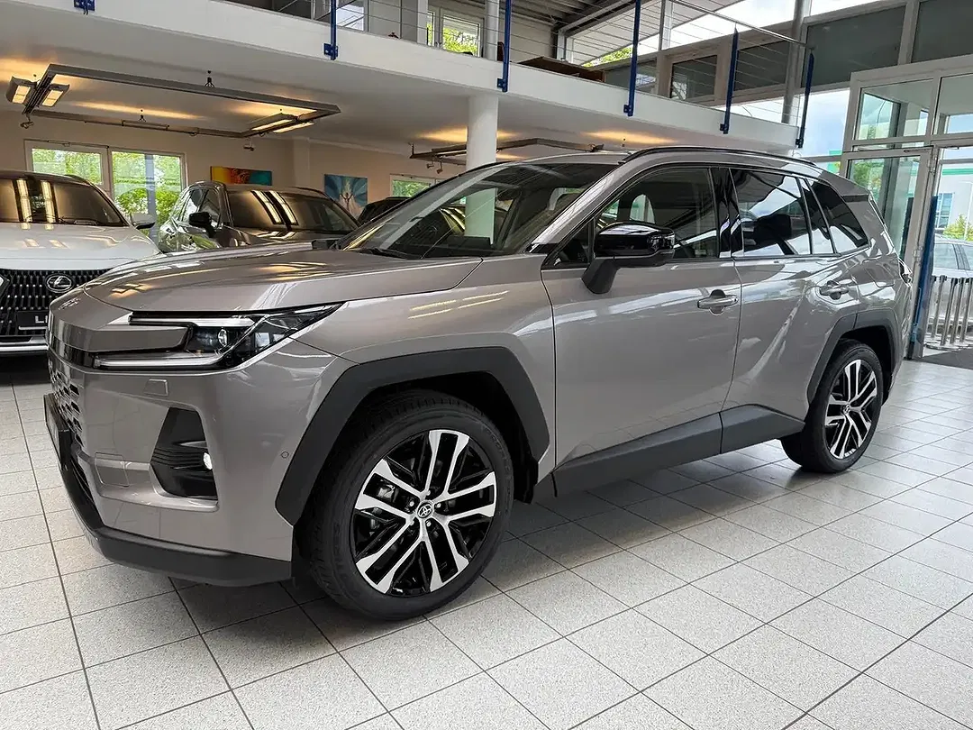 Toyota RAV 4 - Thumbnail 10
