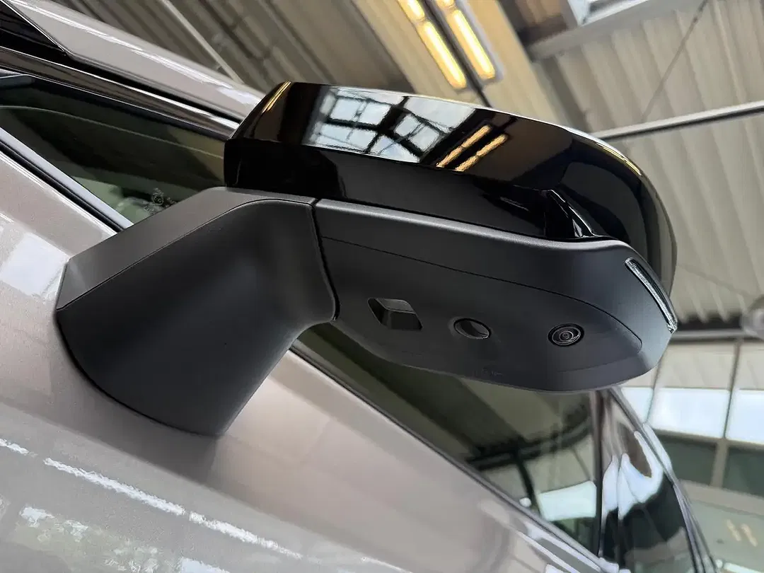 Toyota RAV 4 - Thumbnail 9