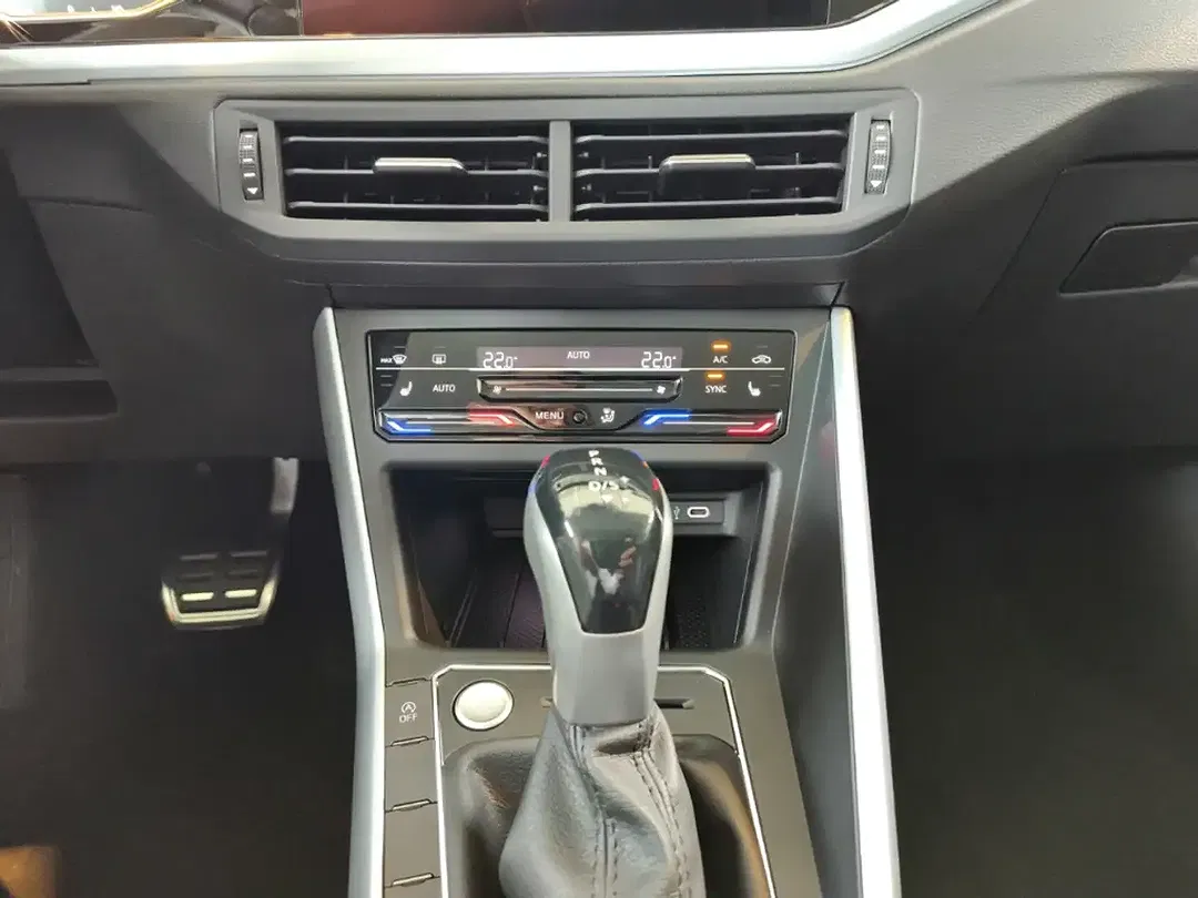 Volkswagen Polo - Thumbnail 9