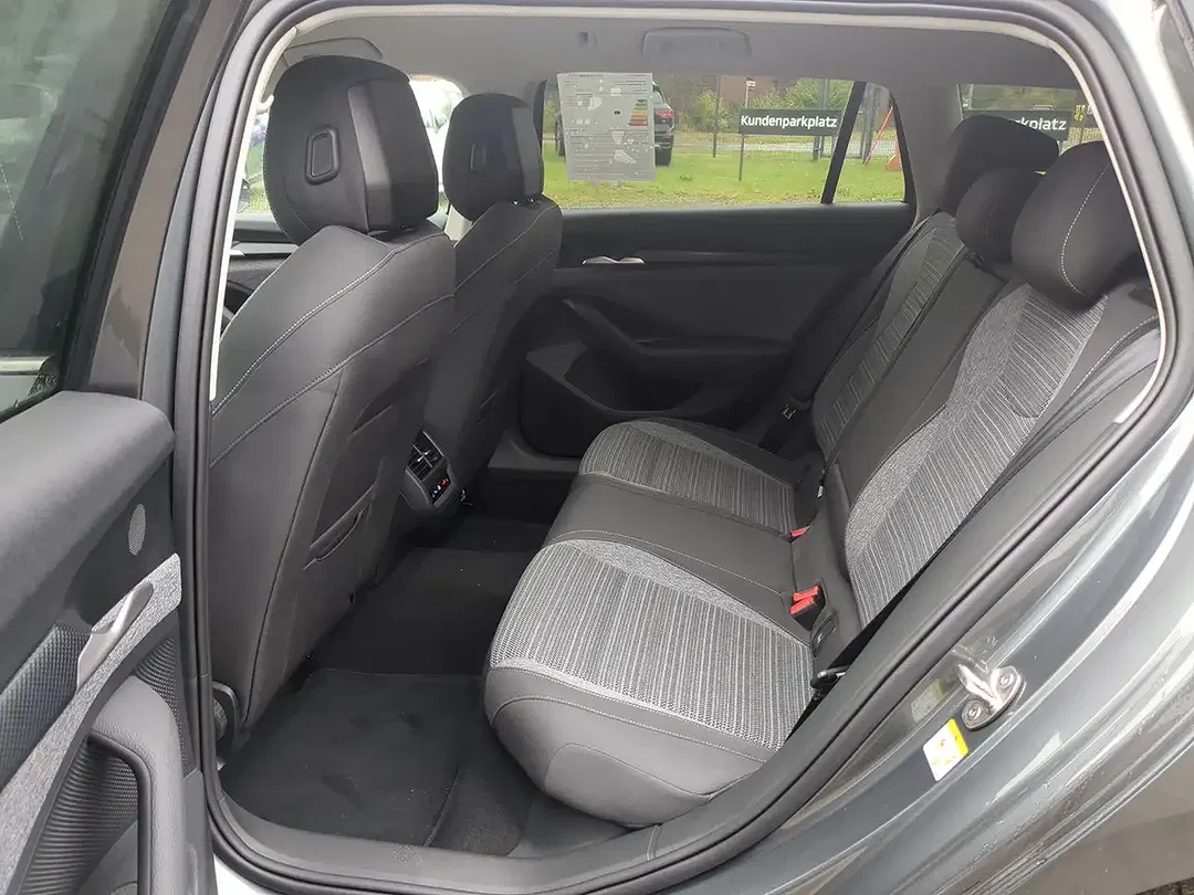 Skoda Superb - Thumbnail 10