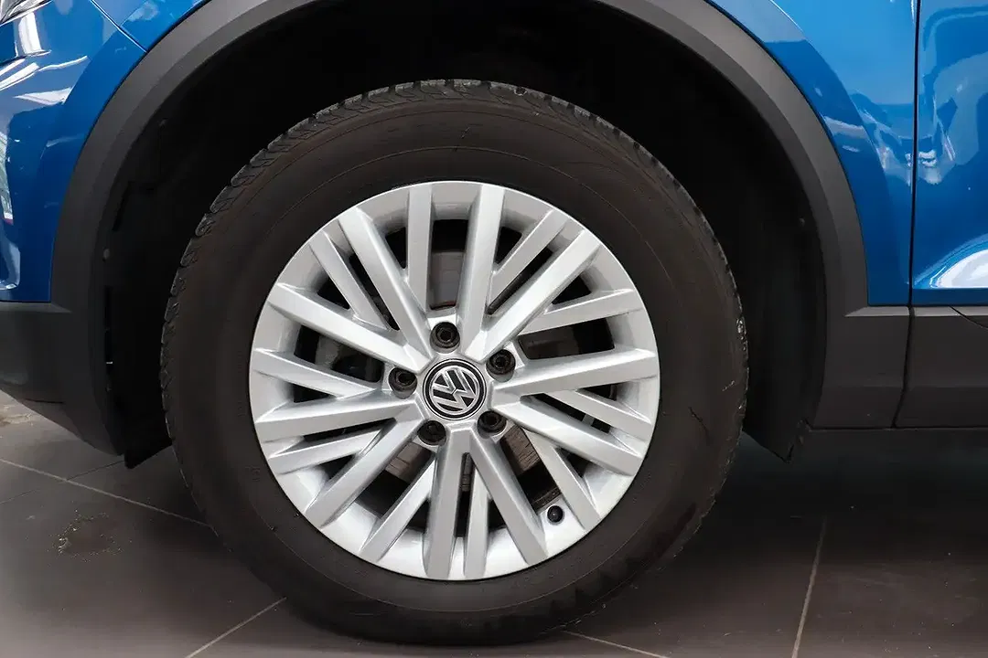 Volkswagen T-Roc - Thumbnail 16
