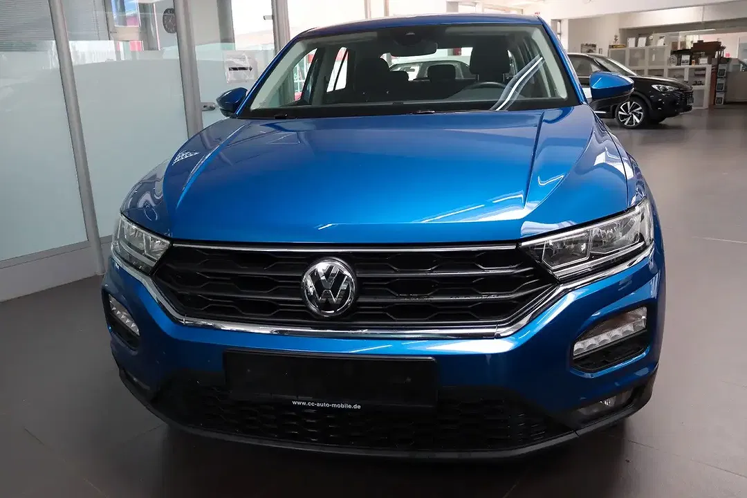 Volkswagen T-Roc - Thumbnail 2