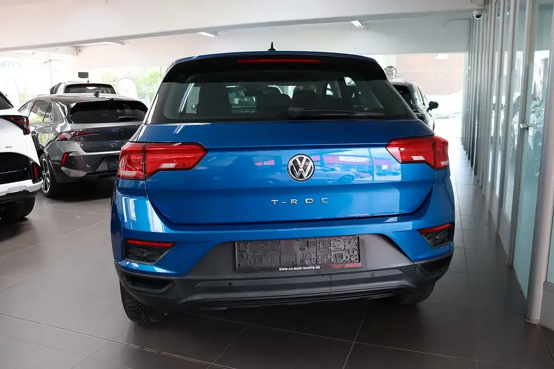 Volkswagen T-Roc - Thumbnail 5
