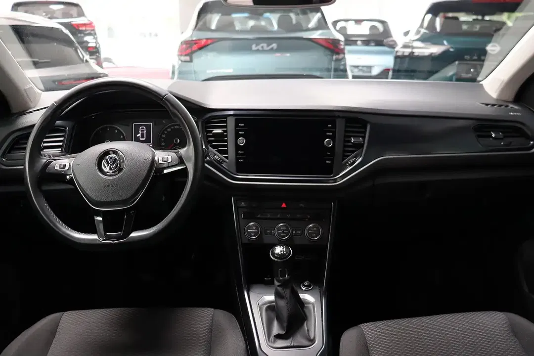 Volkswagen T-Roc - Thumbnail 7