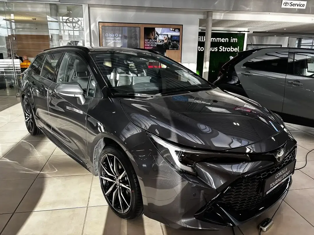 Toyota Corolla - Thumbnail 2