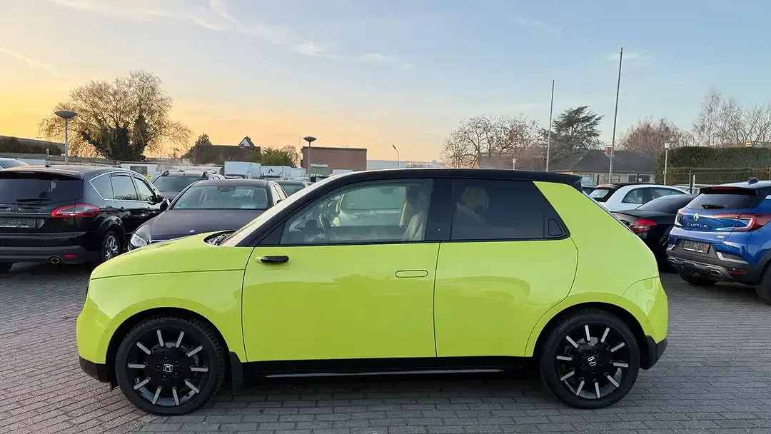 Honda e - Thumbnail 4
