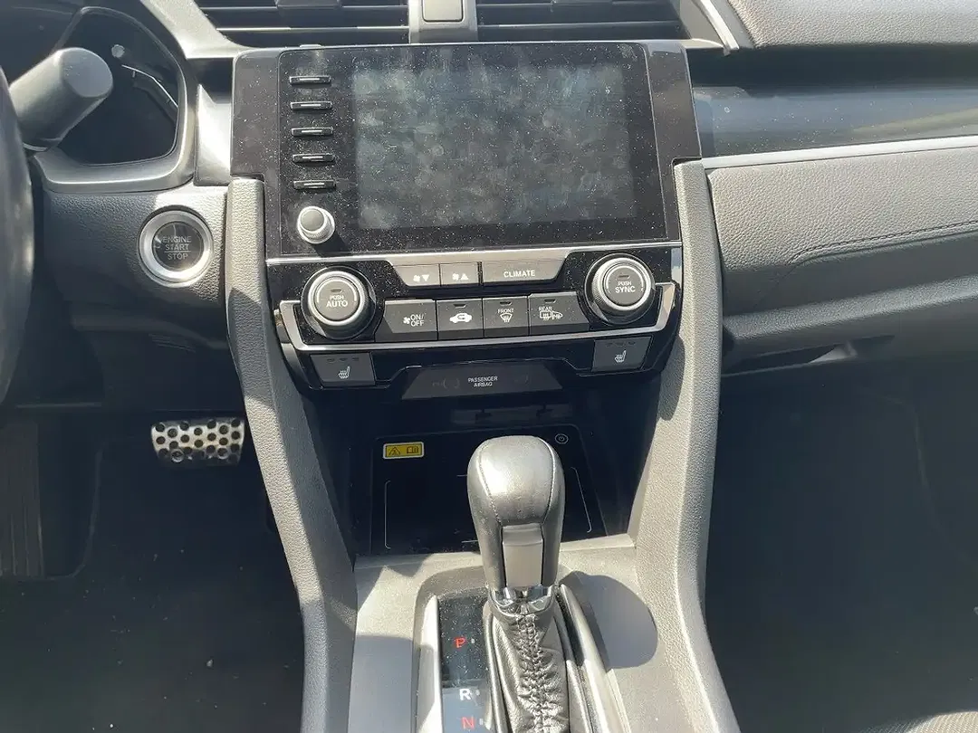 Honda Civic - Thumbnail 10