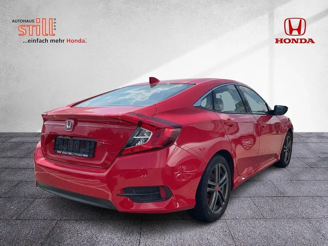 Honda Civic - Thumbnail 4