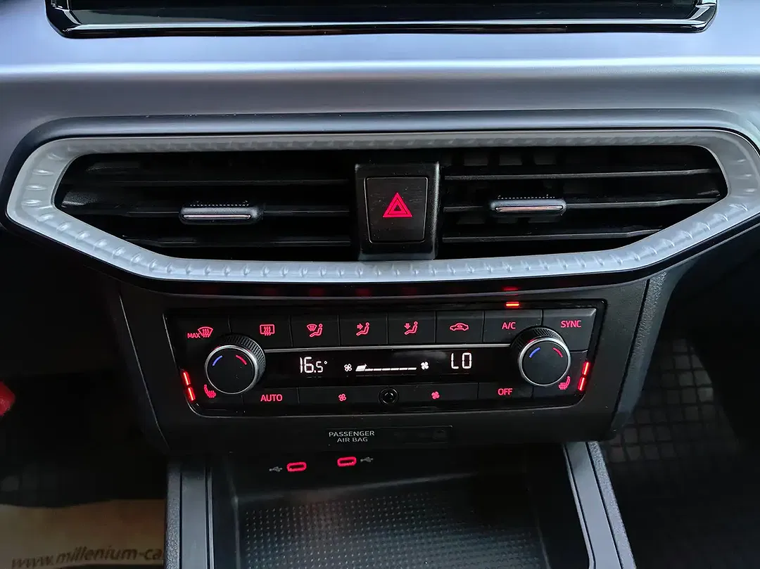 SEAT Ibiza - Thumbnail 30