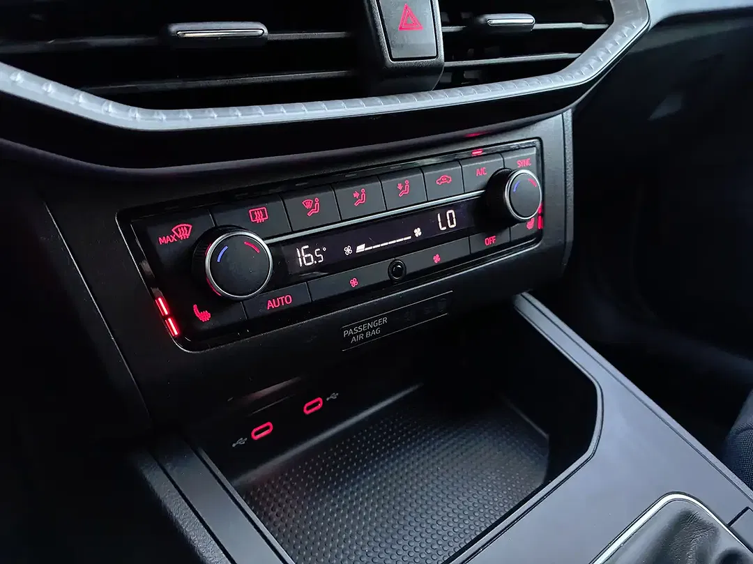 SEAT Ibiza - Thumbnail 31