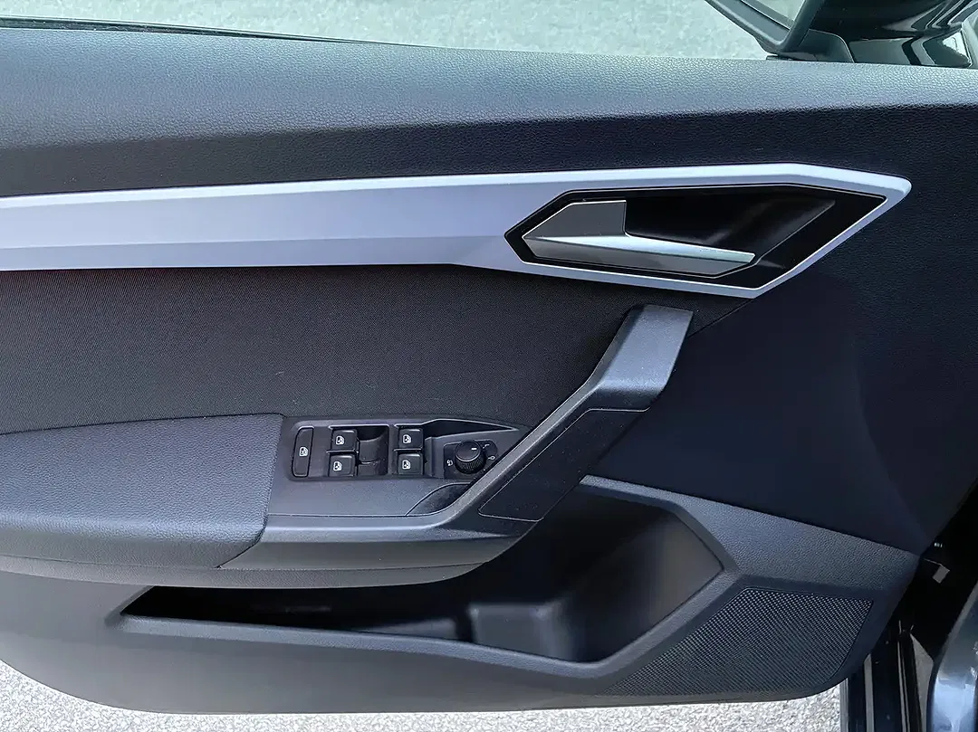SEAT Ibiza - Thumbnail 39