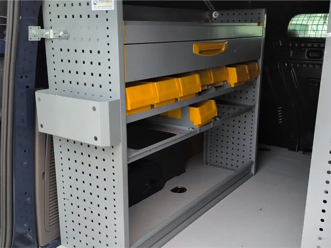 Ford Transit Connect - Thumbnail 11