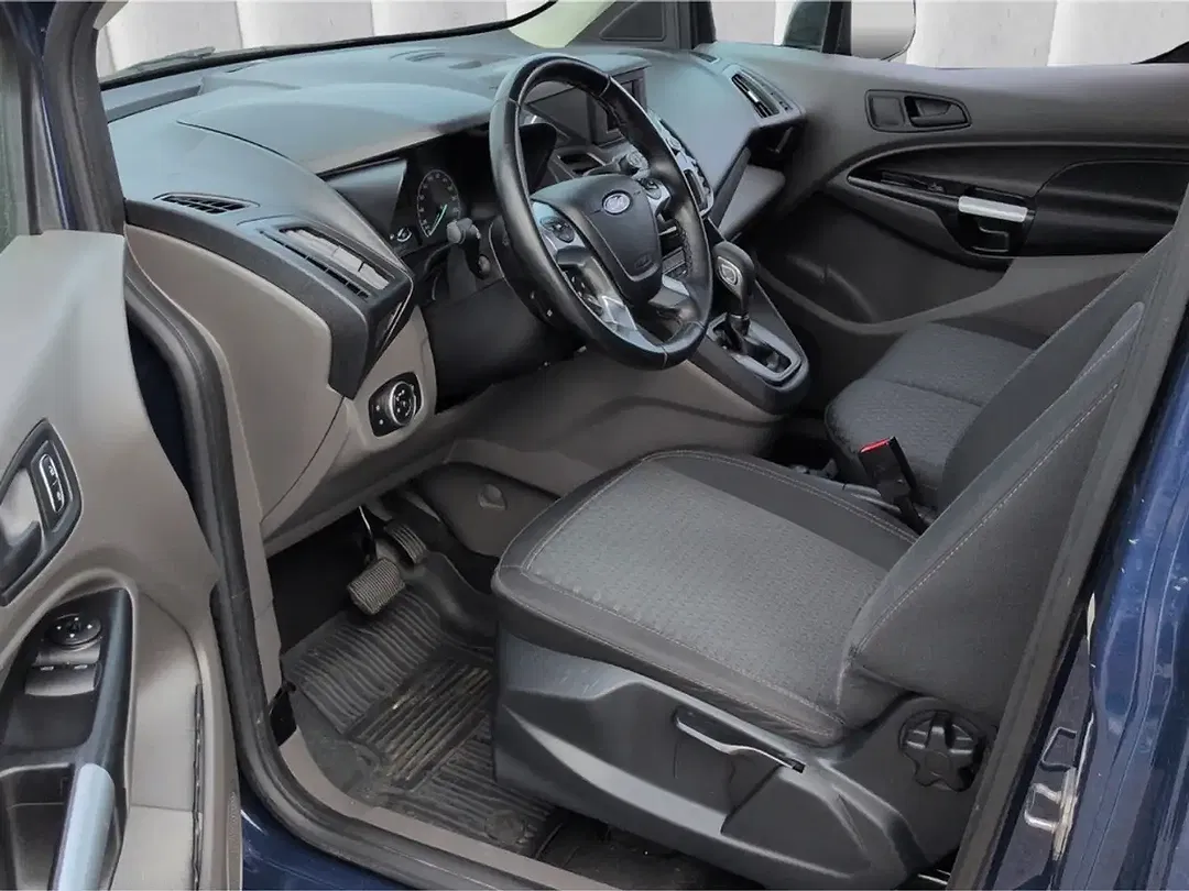 Ford Transit Connect - Thumbnail 4