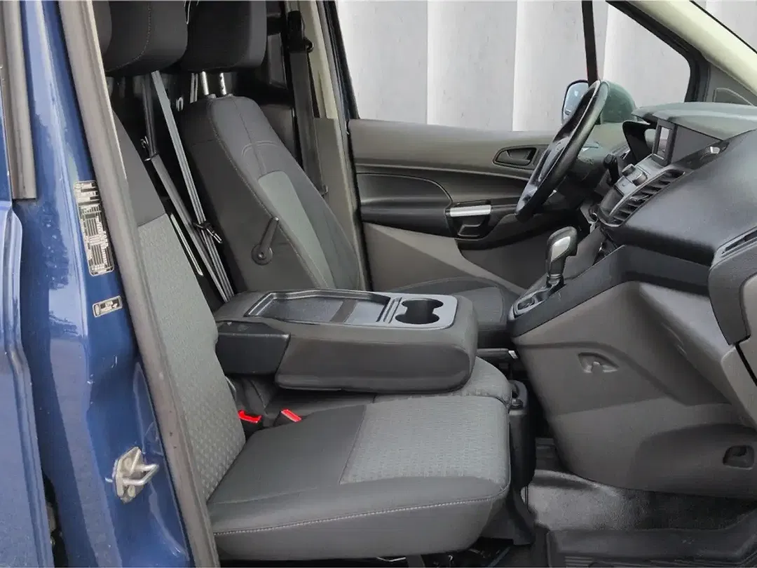 Ford Transit Connect - Thumbnail 7