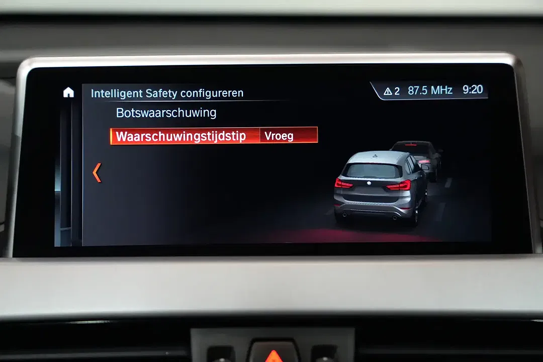 BMW X1 - Thumbnail 13