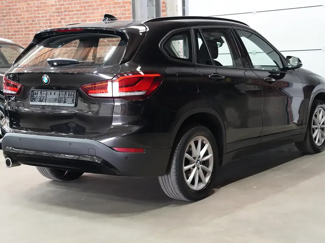 BMW X1 - Thumbnail 2