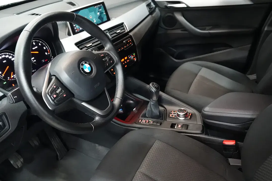 BMW X1 - Thumbnail 8