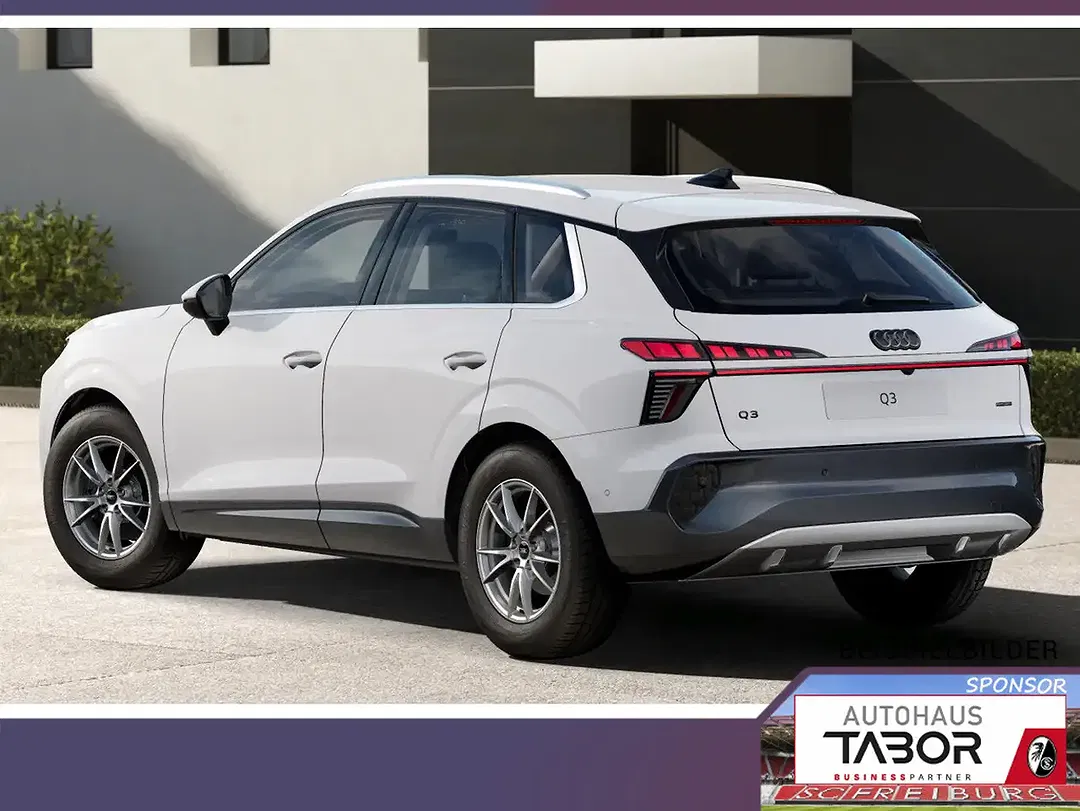 Audi Q3 - Thumbnail 3