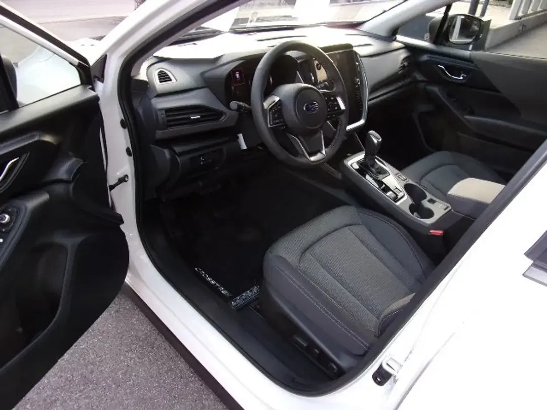 Subaru Crosstrek - Thumbnail 6