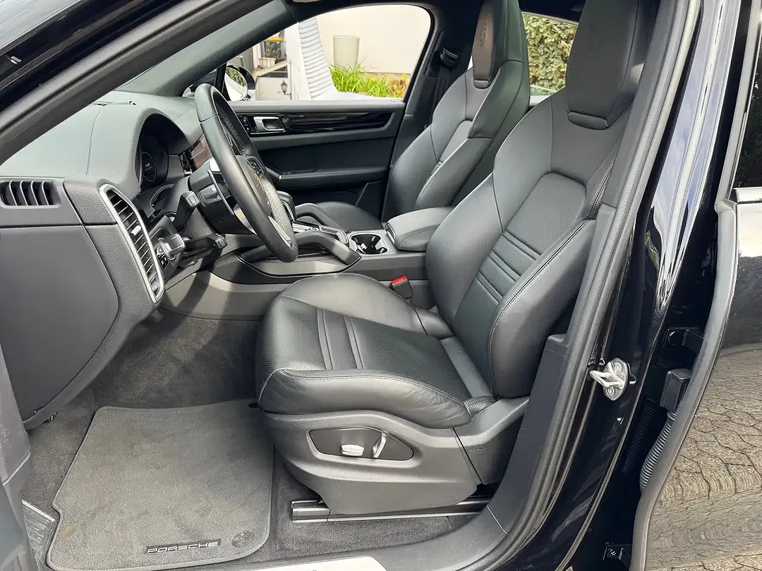 Porsche Cayenne - Thumbnail 11