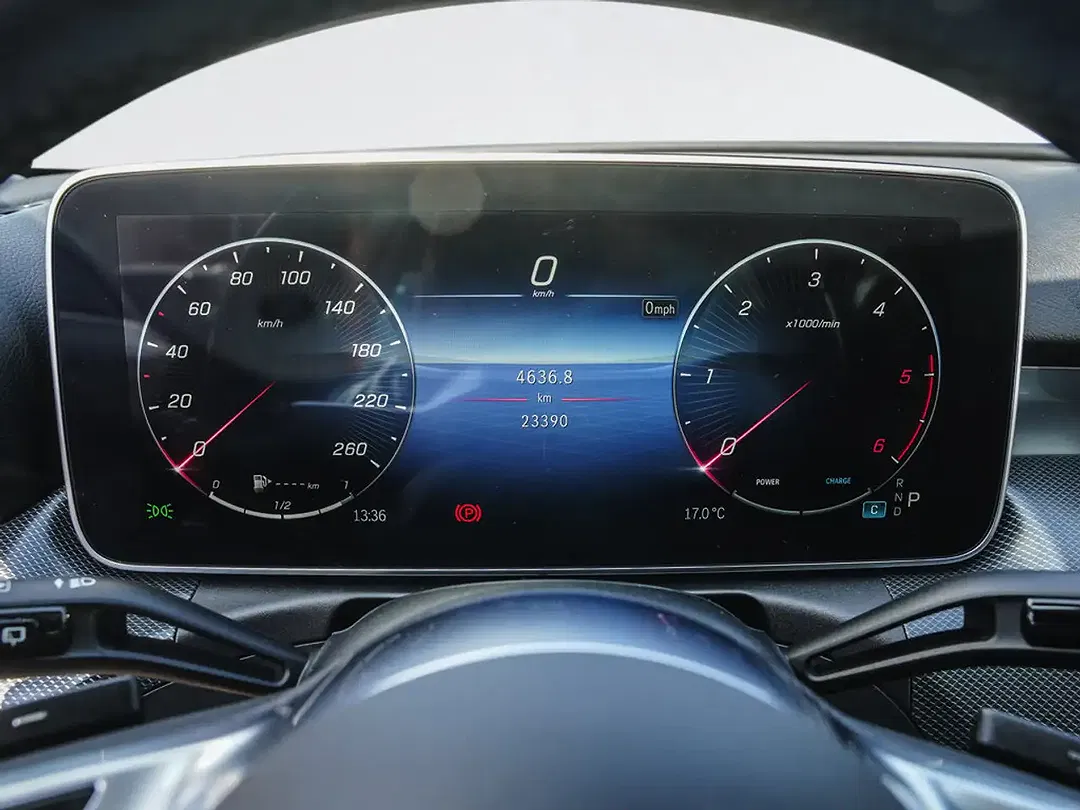 Mercedes-Benz C 300 - Thumbnail 10