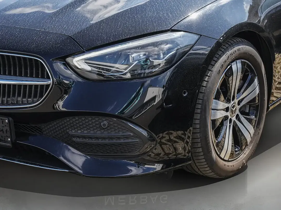 Mercedes-Benz C 300 - Thumbnail 3