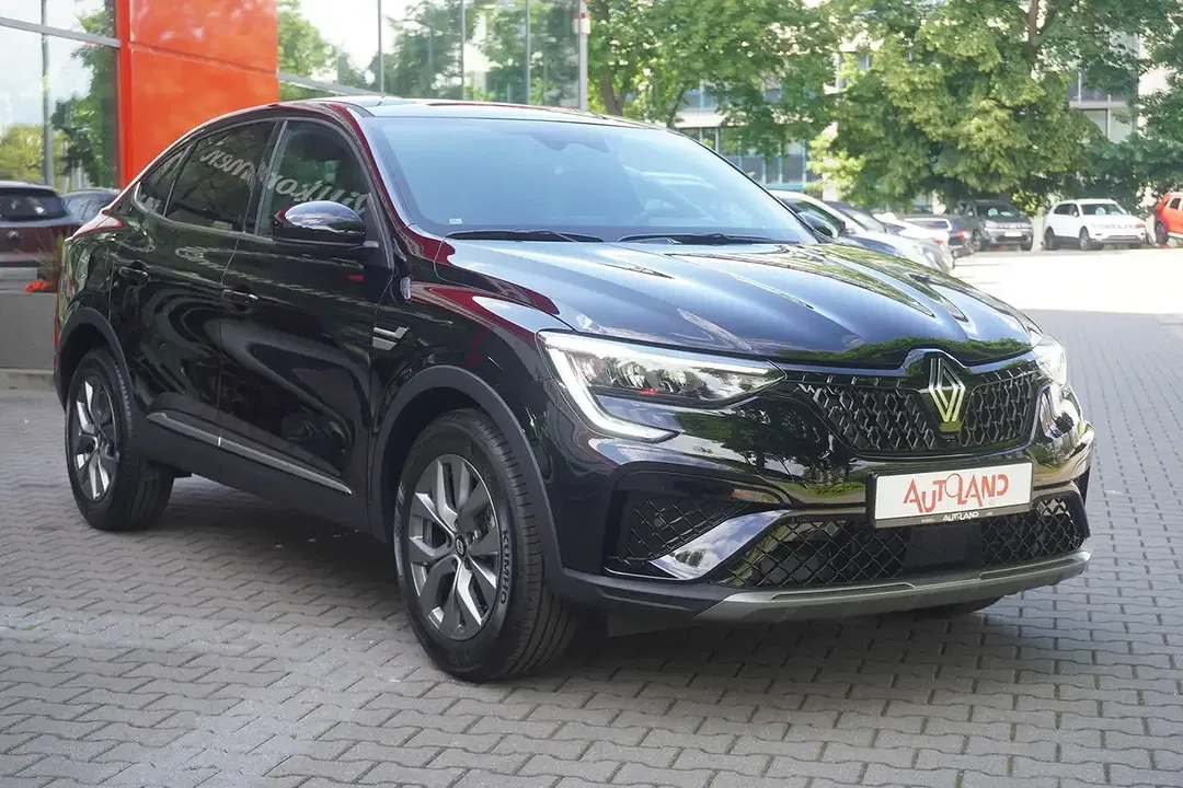 Renault Arkana - Thumbnail 3