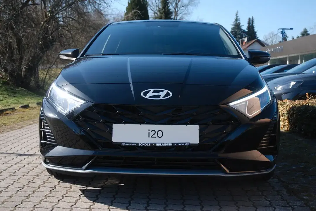 Hyundai i20 - Thumbnail 2