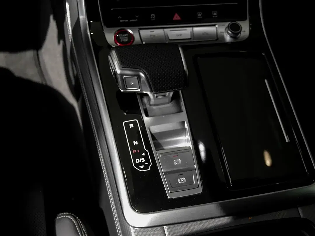 Audi RS Q8 - Thumbnail 10