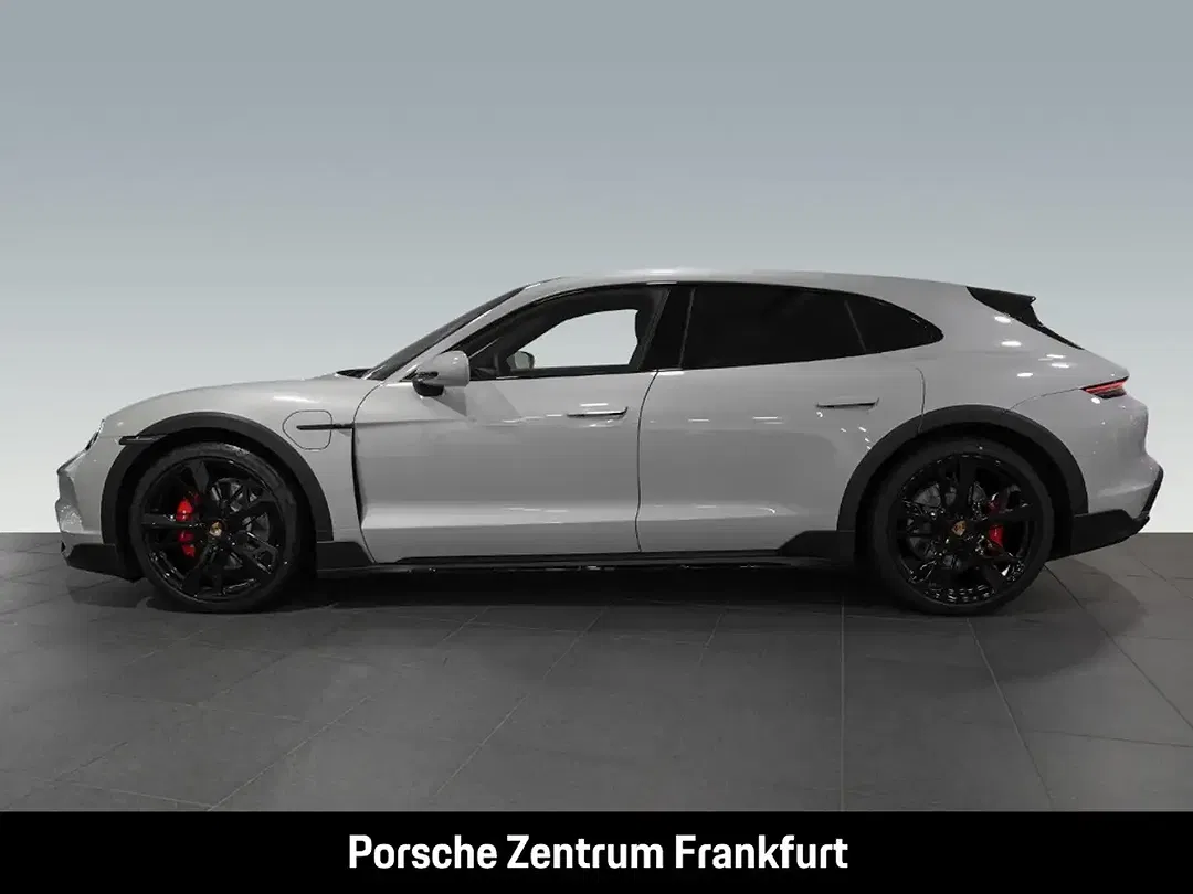 Porsche Taycan - Thumbnail 2