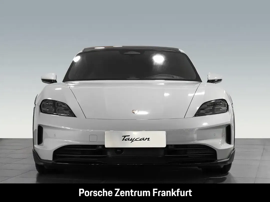 Porsche Taycan - Thumbnail 4