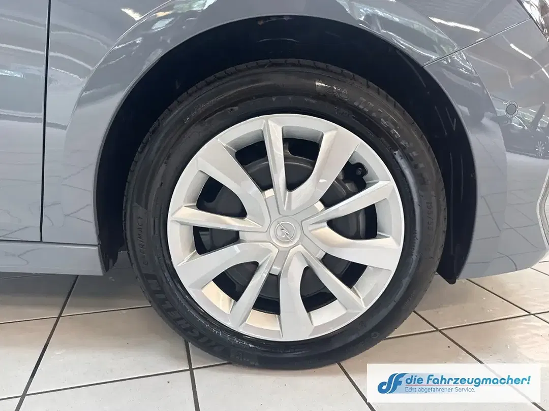 Opel Corsa - Thumbnail 10