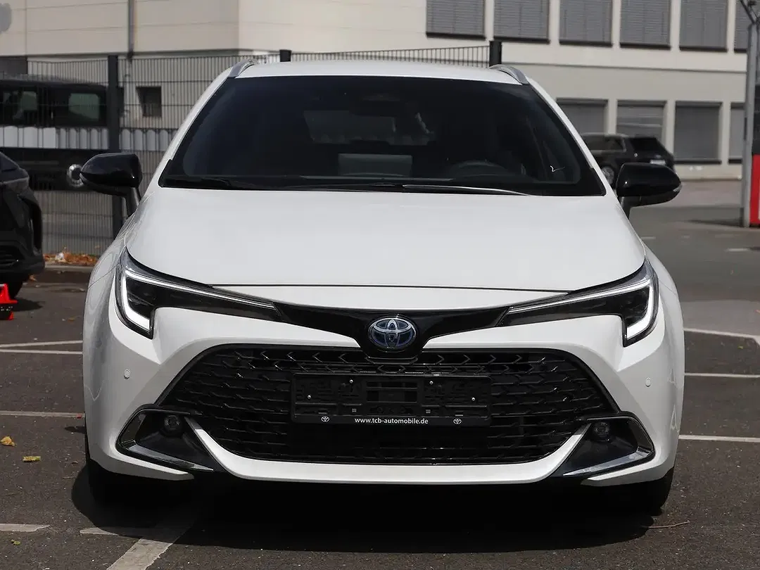 Toyota Corolla - Thumbnail 5