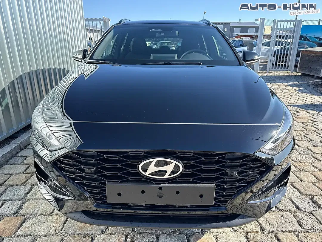 Hyundai i30 - Thumbnail 2