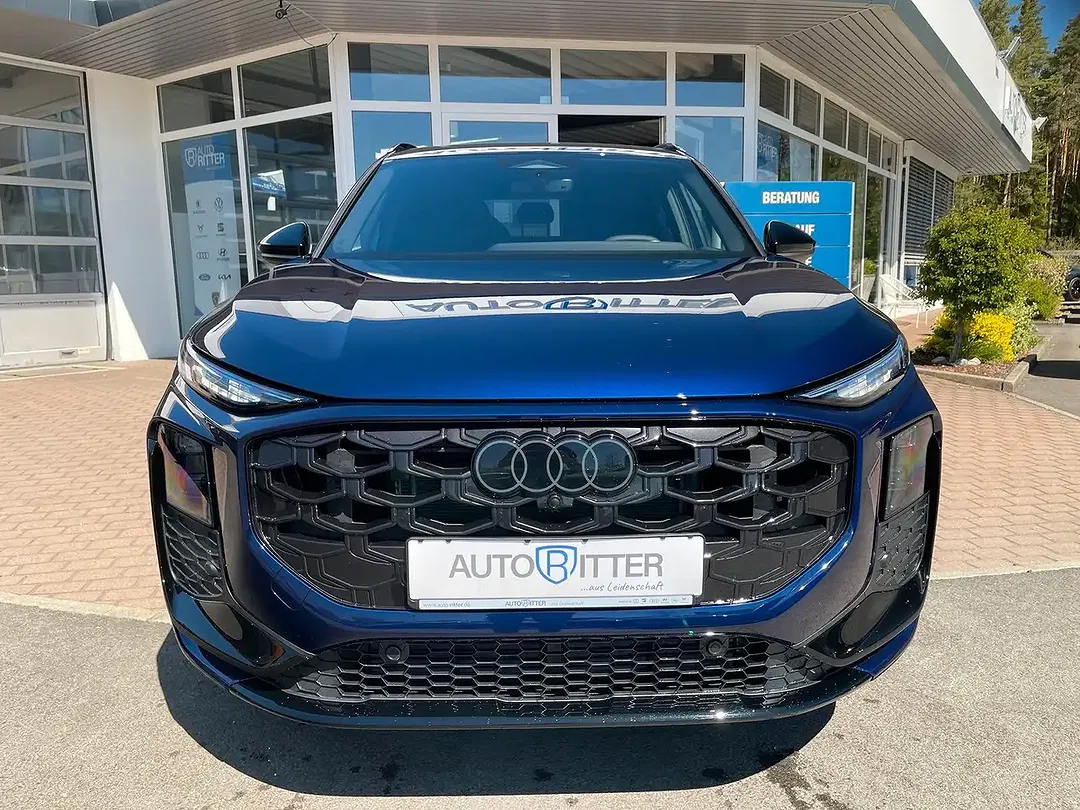 Audi Q3 - Thumbnail 2