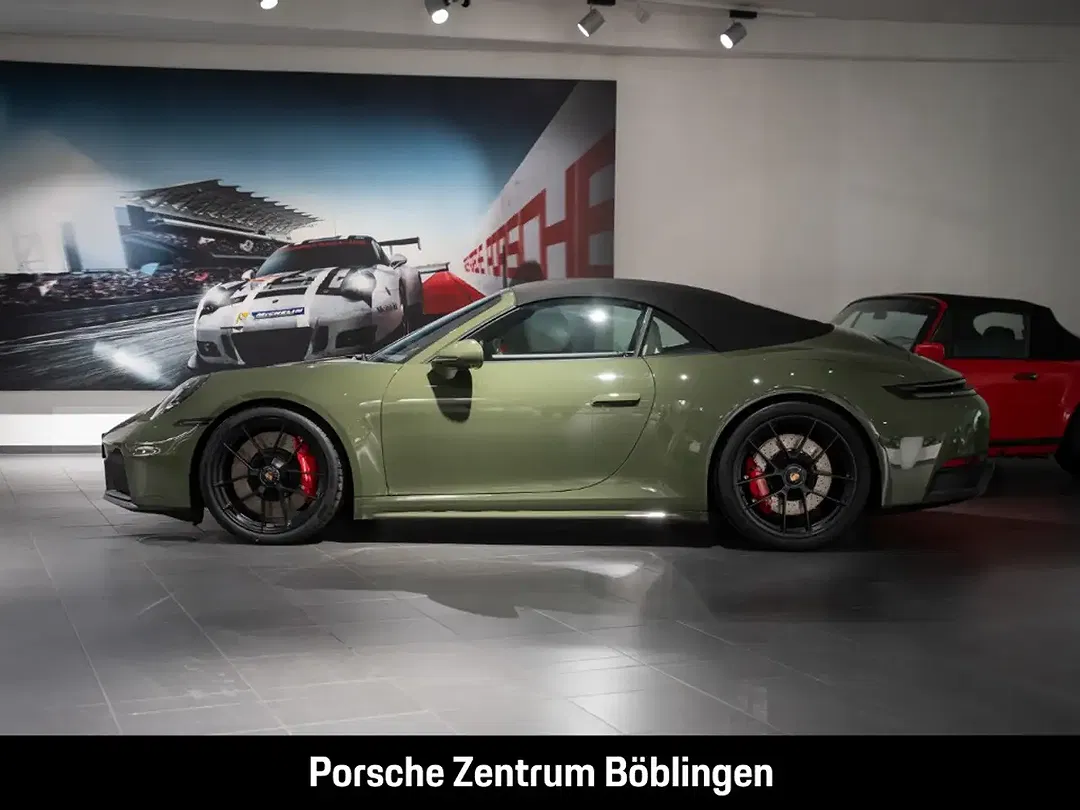Porsche 992 - Thumbnail 11