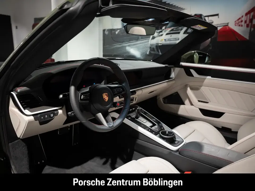 Porsche 992 - Thumbnail 5