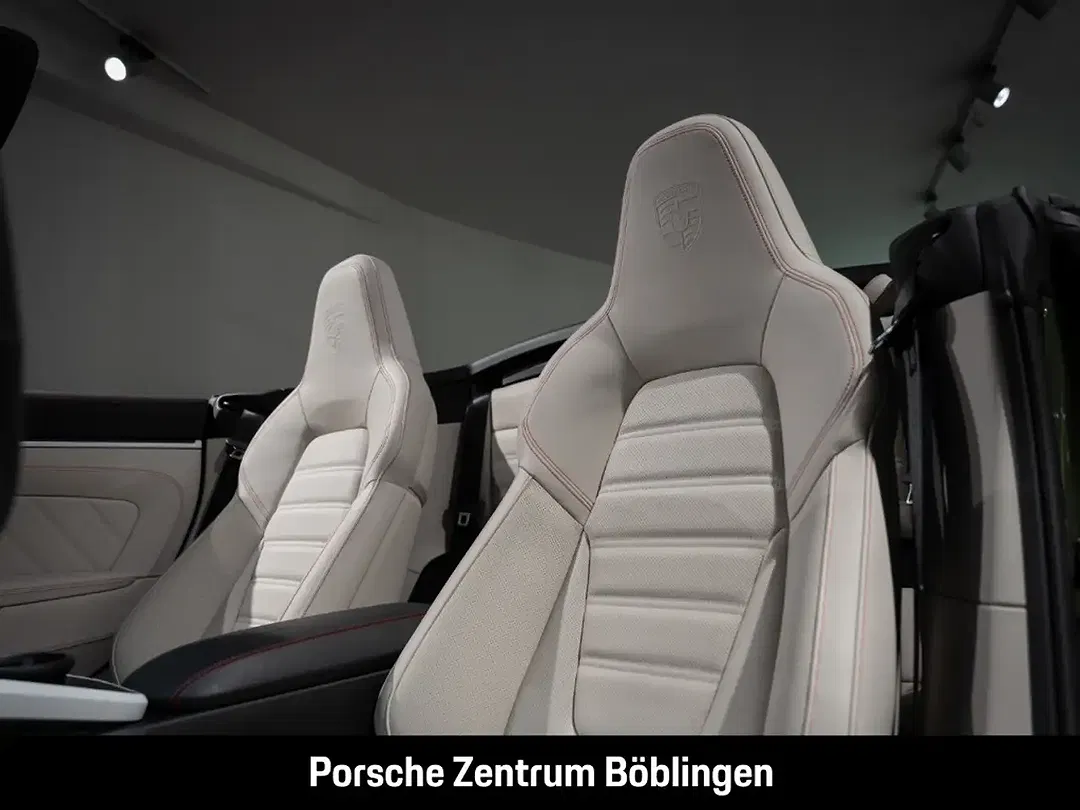 Porsche 992 - Thumbnail 6