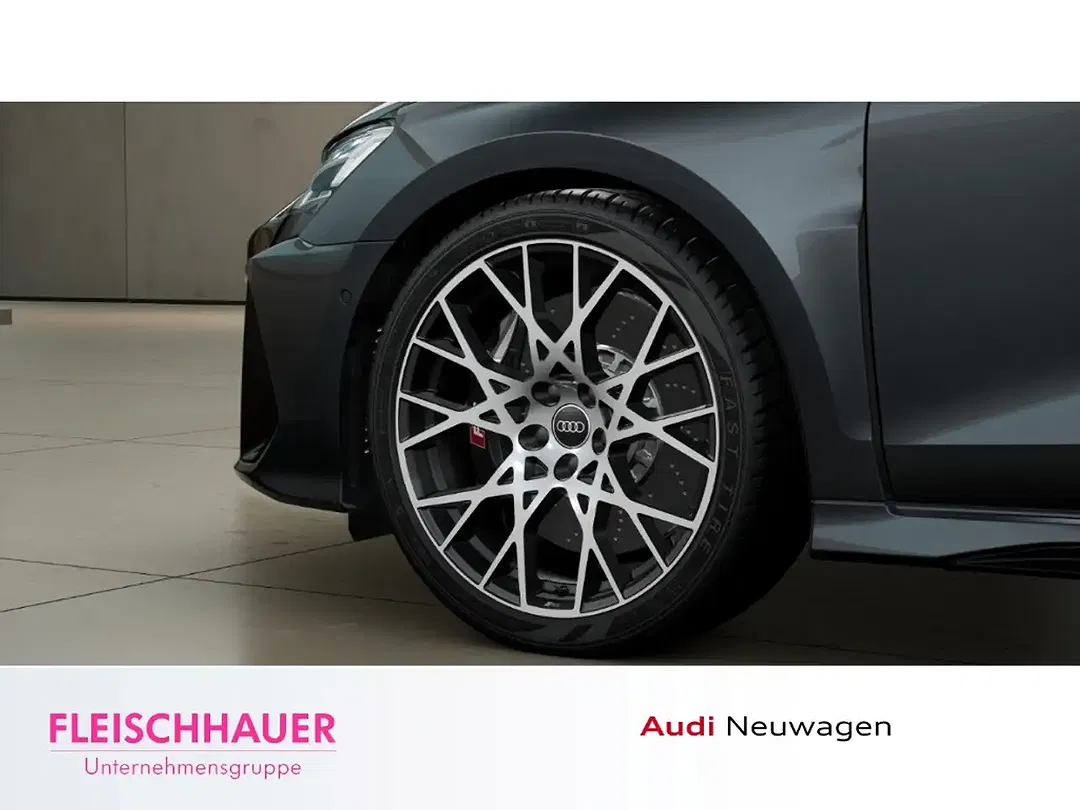 Audi RS3 - Thumbnail 3