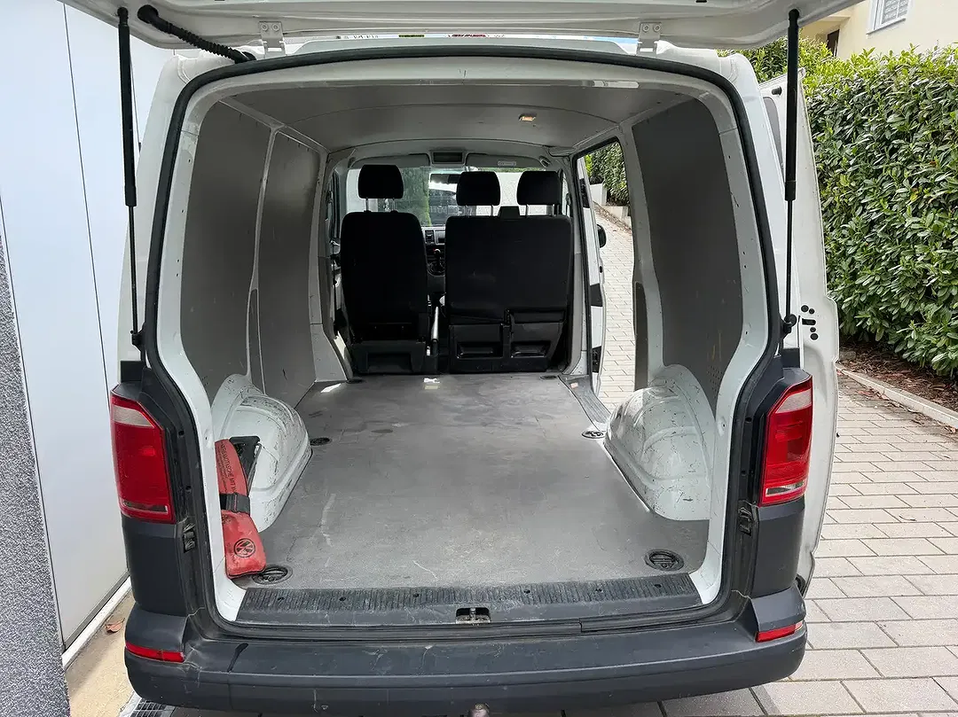 Volkswagen Transporter - Thumbnail 10
