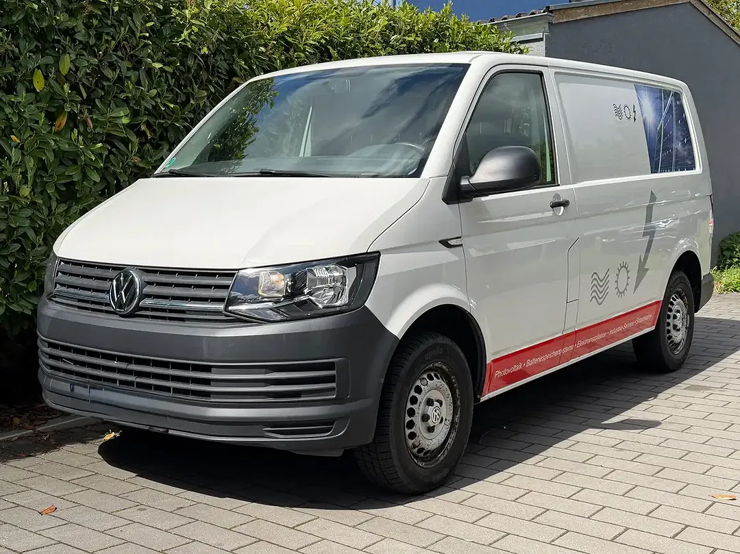 Volkswagen Transporter - Thumbnail 2
