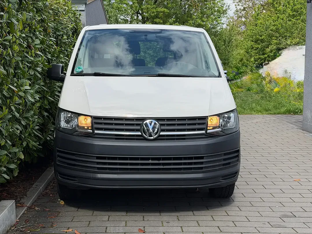 Volkswagen Transporter - Thumbnail 3