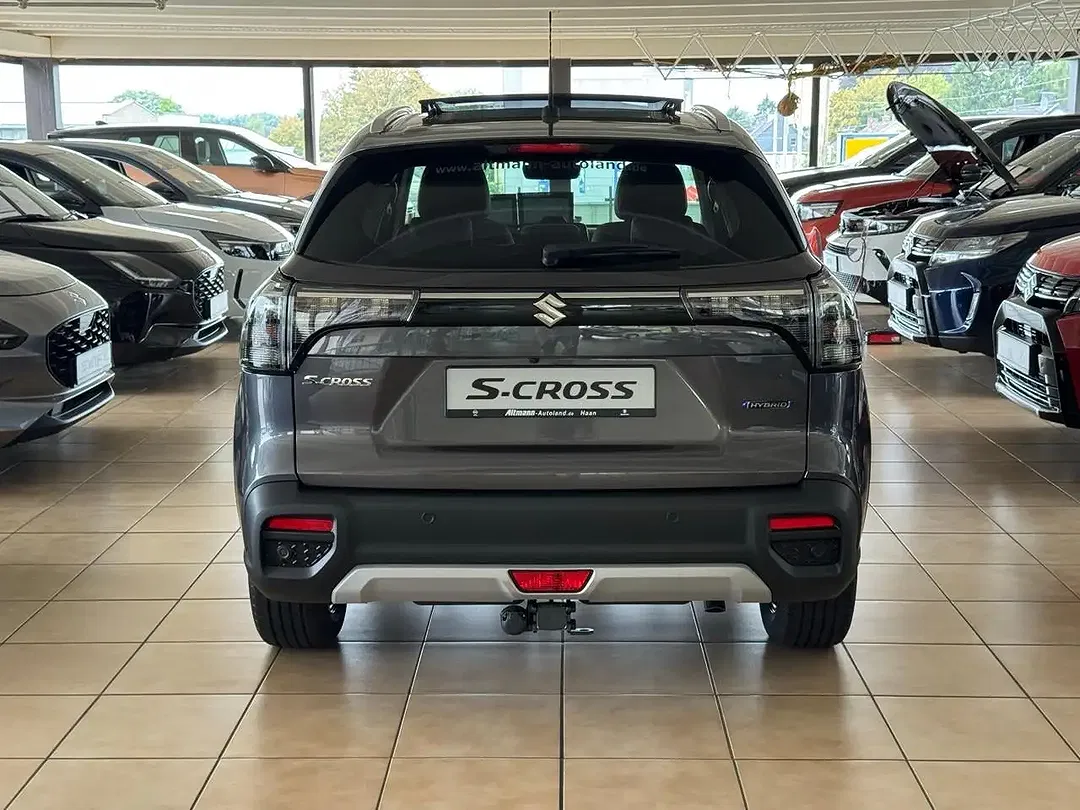 Suzuki S-Cross - Thumbnail 4